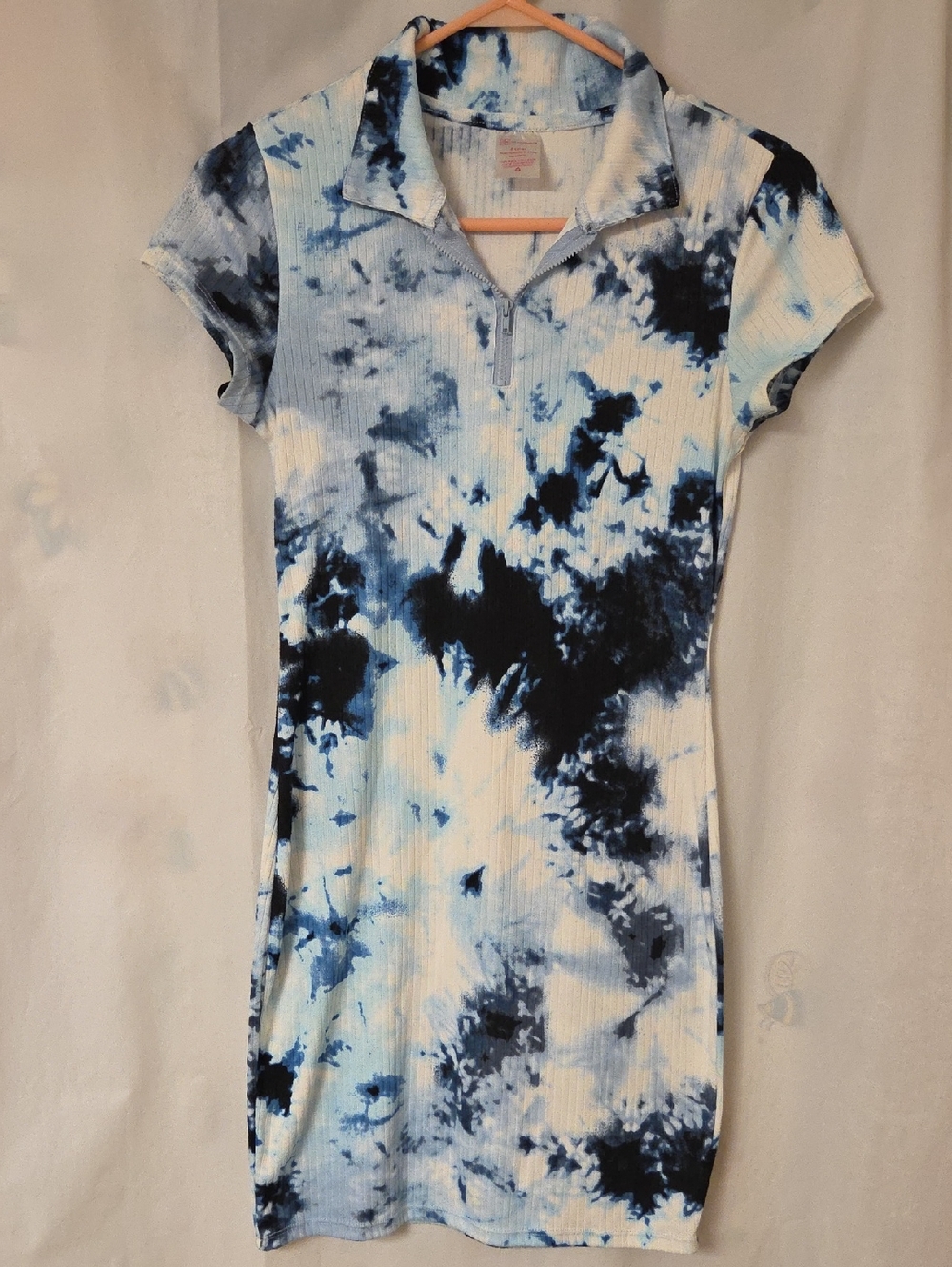 No Boundaries Fitted Dress Size Small